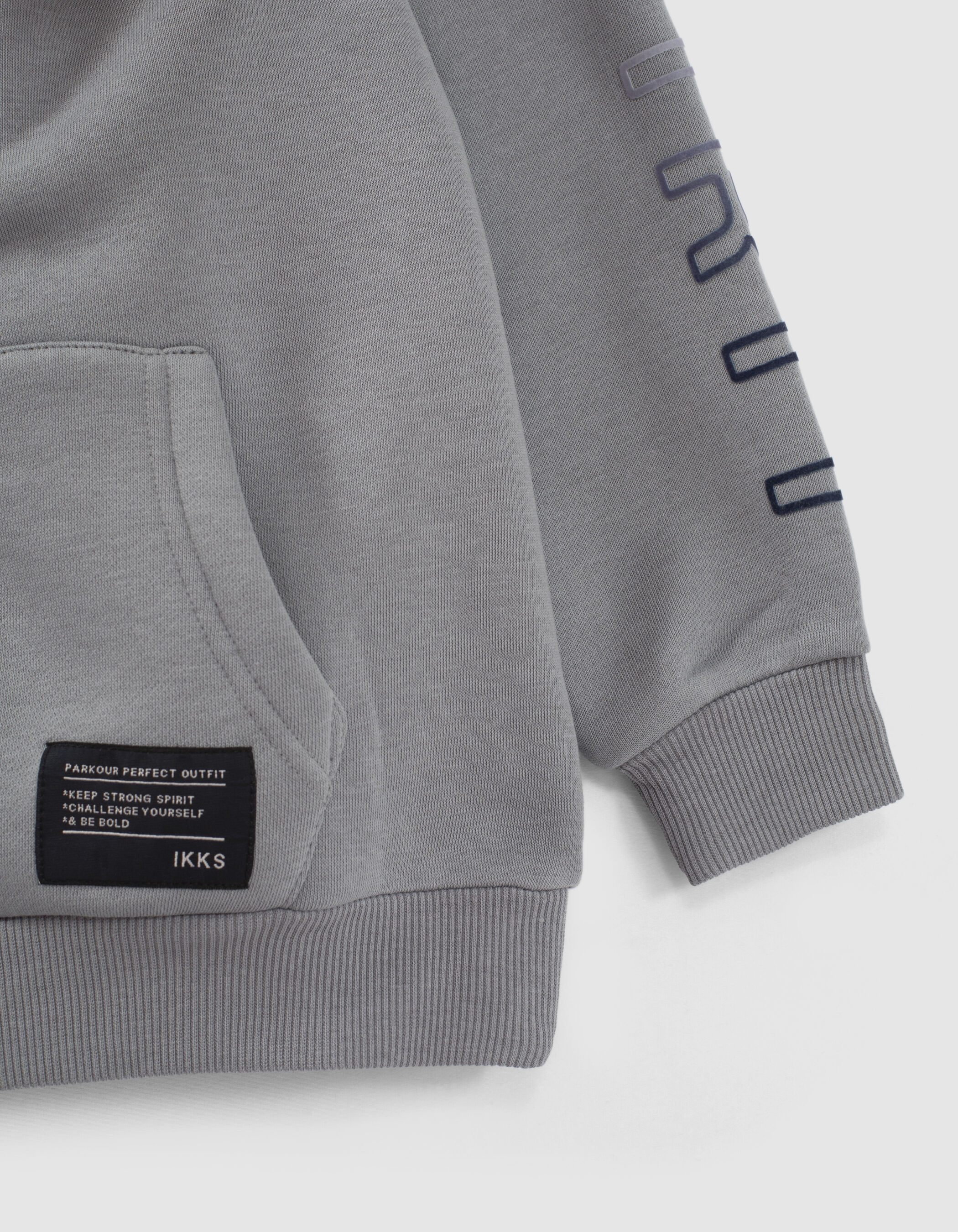 Sweat ice blue marquages floqu s manches gar on