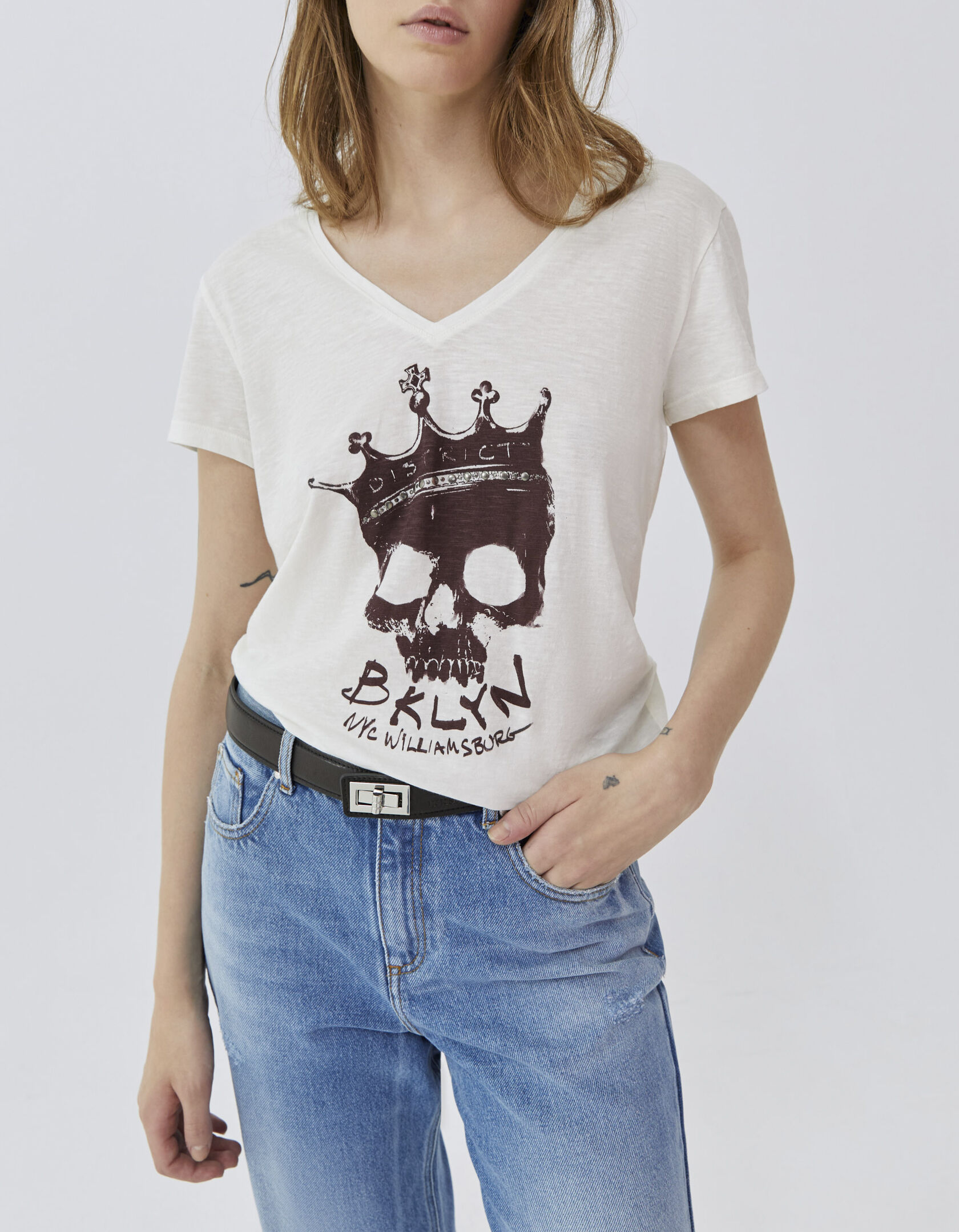 Women s white crowned skull image T shirt