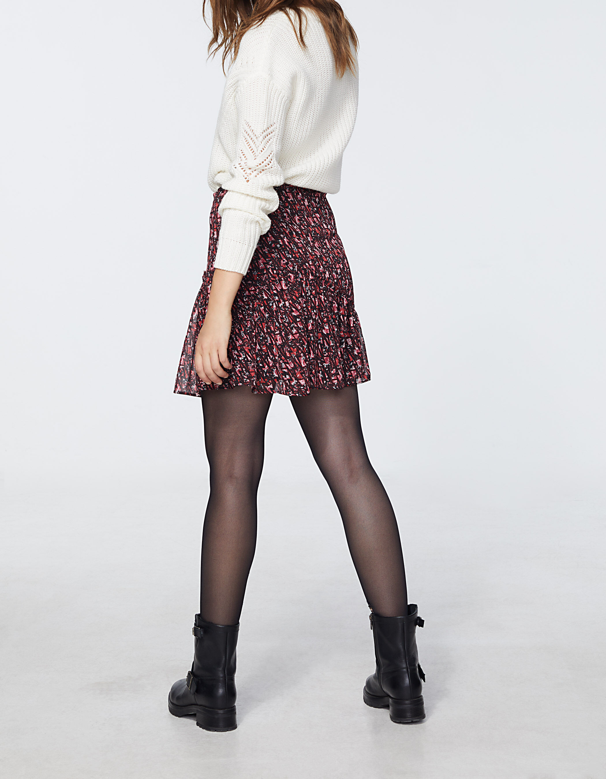 Jupe courte avec voile long sale