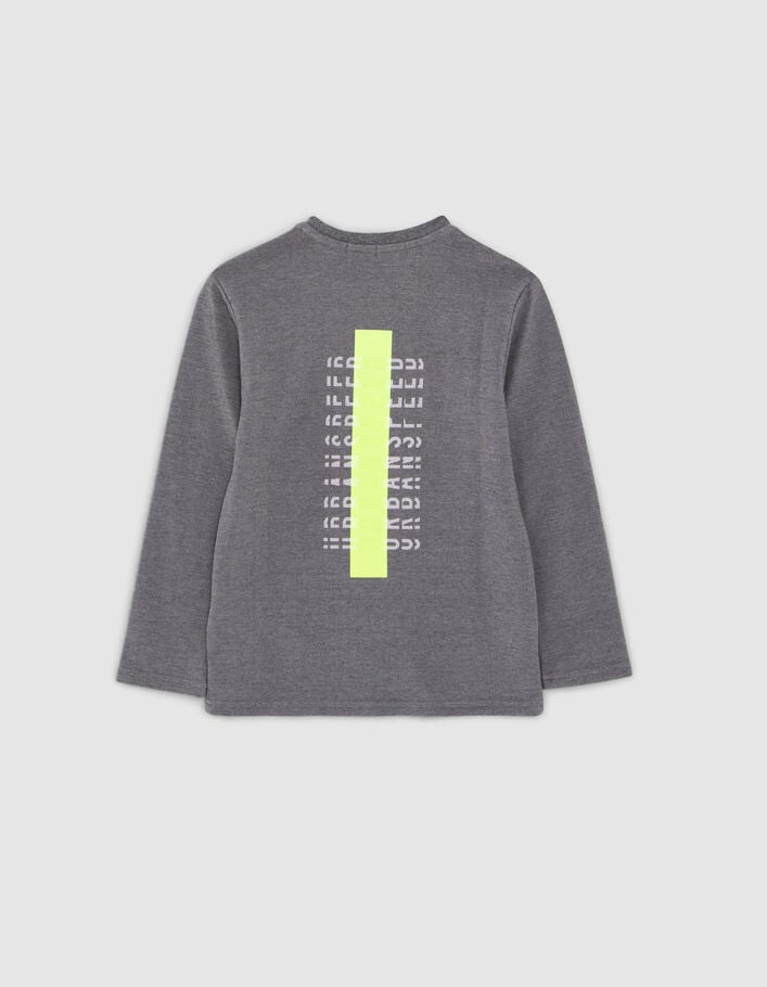 Camiseta gris detalle bolsillo flocado niño-5