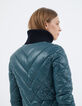 Kurze Damensteppjacke mit hohem Kragen-4