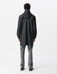 Parka negra nailon goma capucha hombre-3