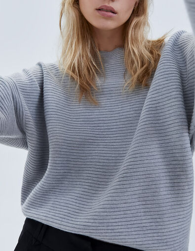 Grauer Damenstrickpullover mit U-Boot-Ausschnitt - IKKS