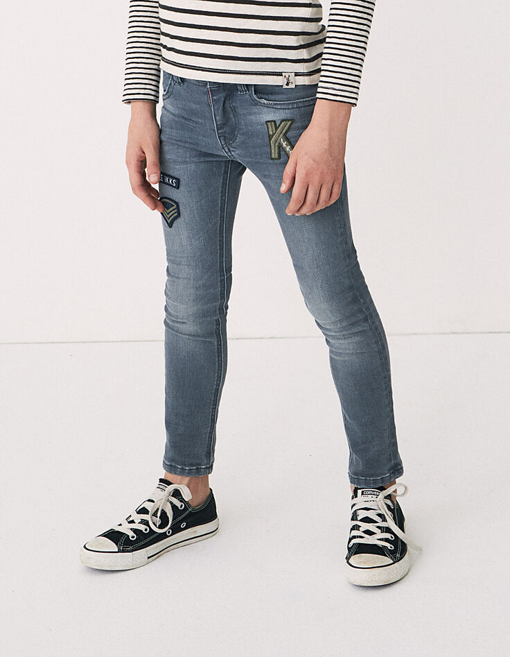 Vaquero skinny blue grey con parches niño -1
