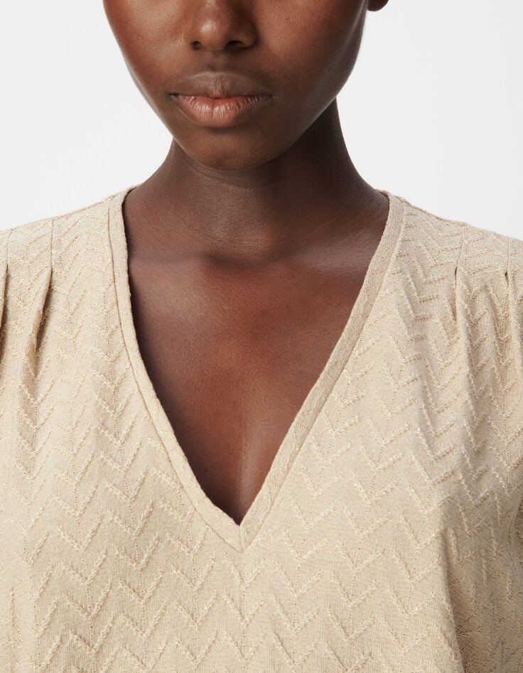 Vrouwen-T-shirt met V-hals en soepelvallende pasvorm in goudkleurig visgraatpatroon-4