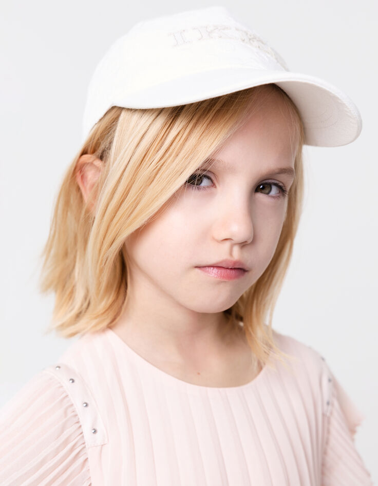 White cap with tone-on-tone embroidery for girl-1