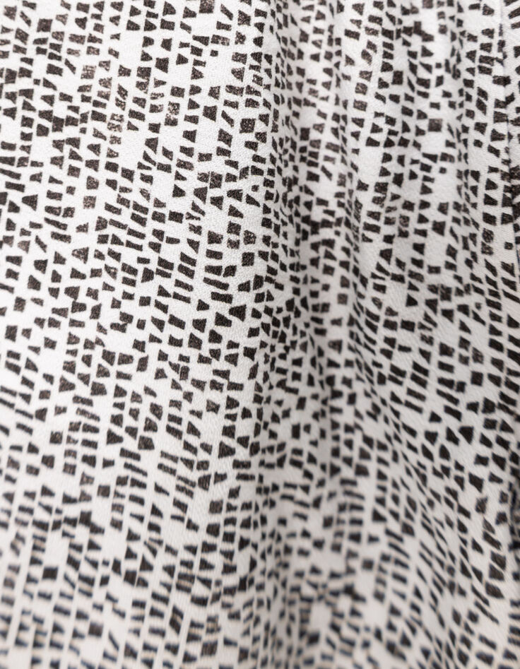 Pantalón blanco diseño gráfico niña-8