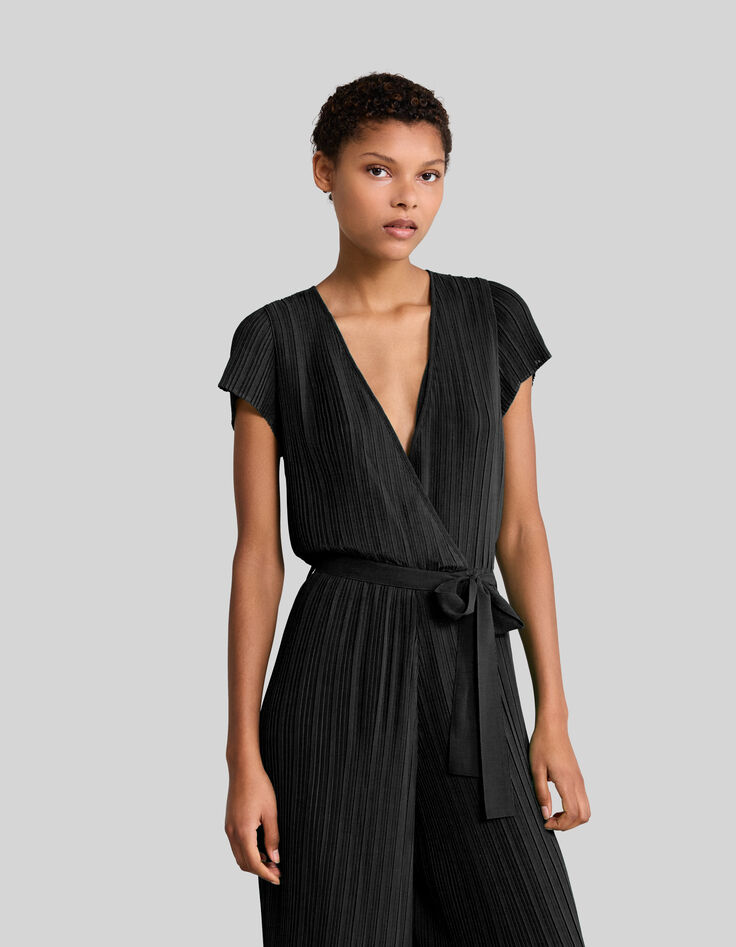 Women’s black pleated jumpsuit-2