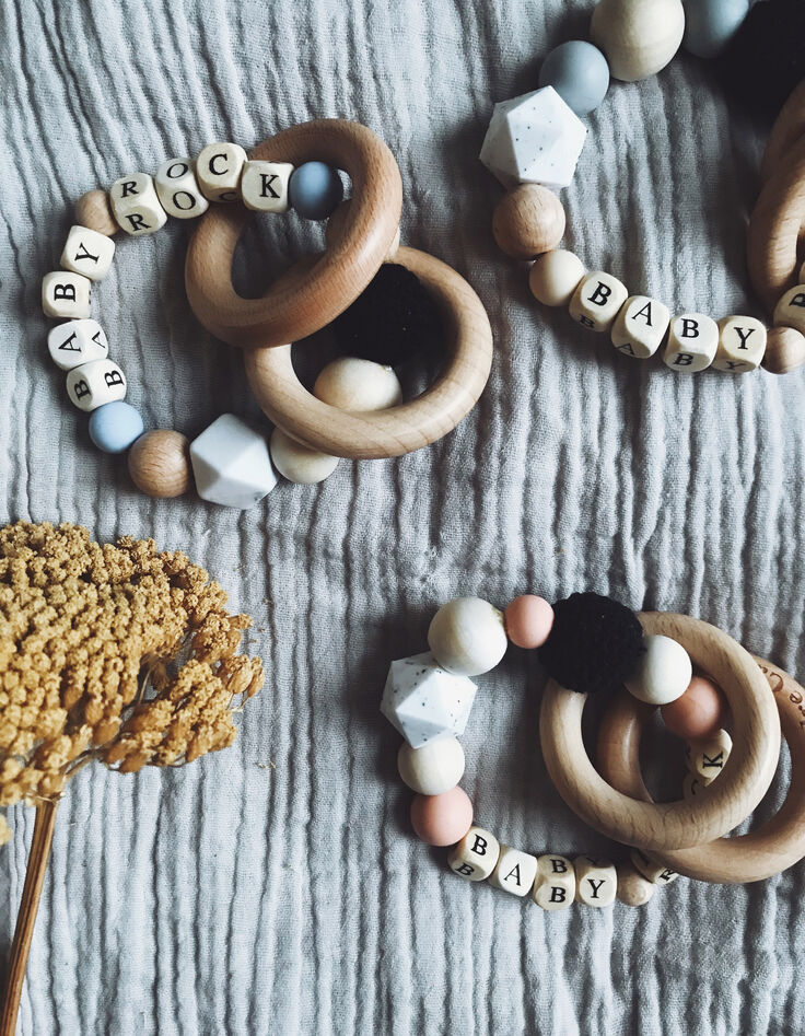TENDRE CACTUS pink wooden rattle and soft colours-3
