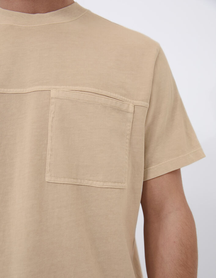 Leinenfarbenes Herren-T-Shirt mit aufgesetzter Tasche - IKKS