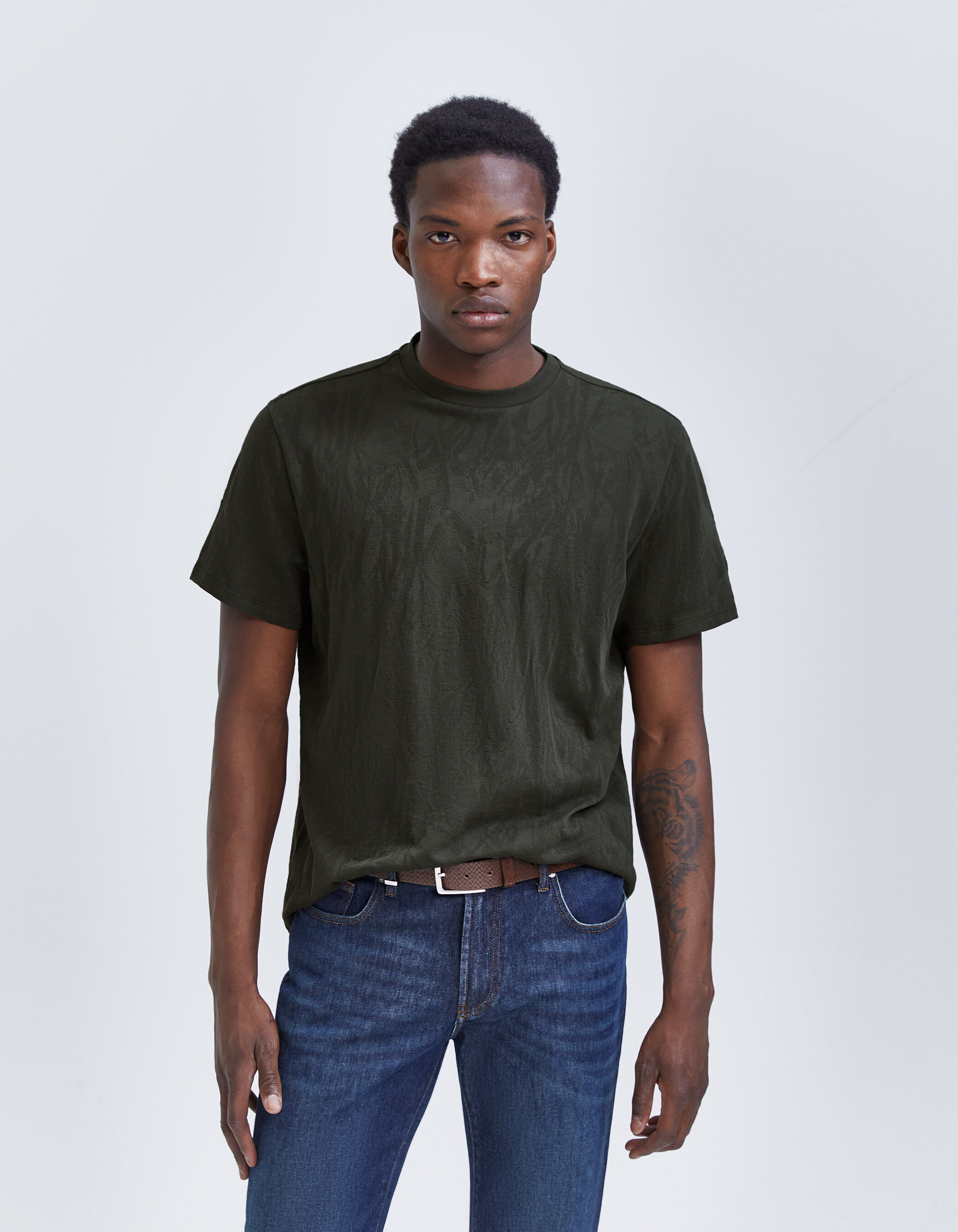 T shirt kaki jacquard motif camouflage Homme