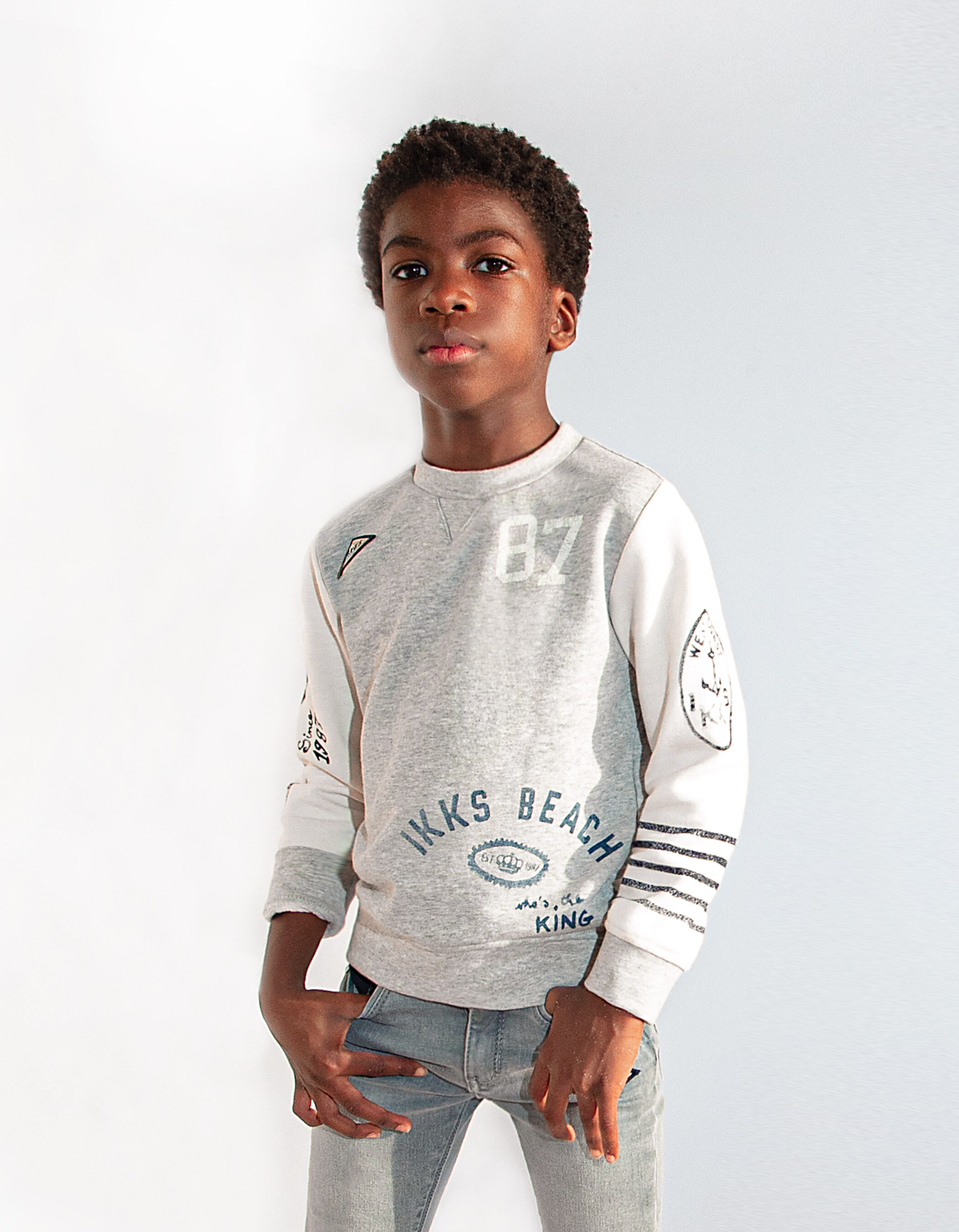 Boys grey sweatshirt shop
