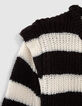 Schwarzes M&auml;dchenstrickkleid mit cremewei&szlig;en Streifen-5