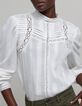 Blouse blanc cass&eacute; d&eacute;tails plis et dentelle Femme-5
