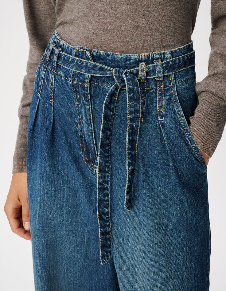 Elisa Damenjeans in Blau mit weitem Bein und G&uuml;rtel-5