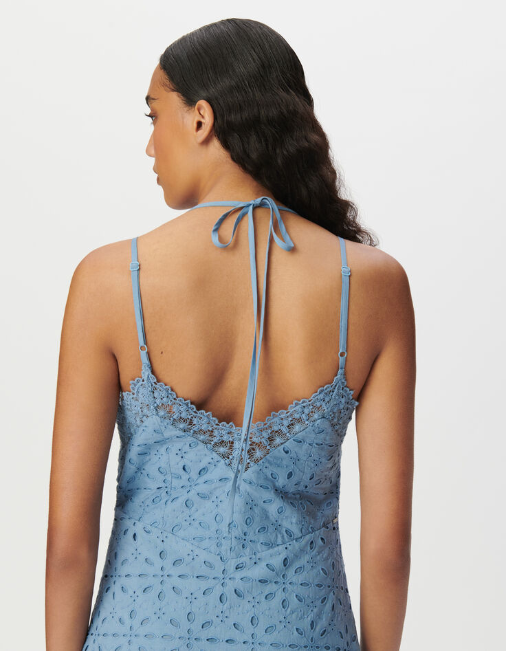 Robe longue fines bretelles bleue broderie anglaise Femme-5