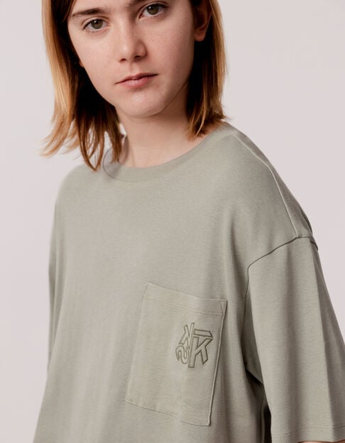 Khaki t-shirt with embroidered patch pocket for boys - IKKS