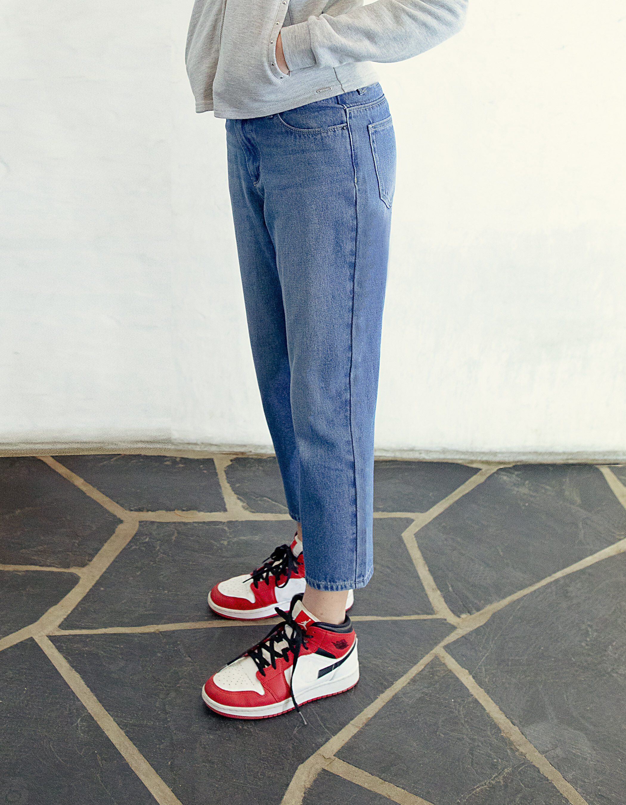 Girls' medium blue mom 7/8 jeans