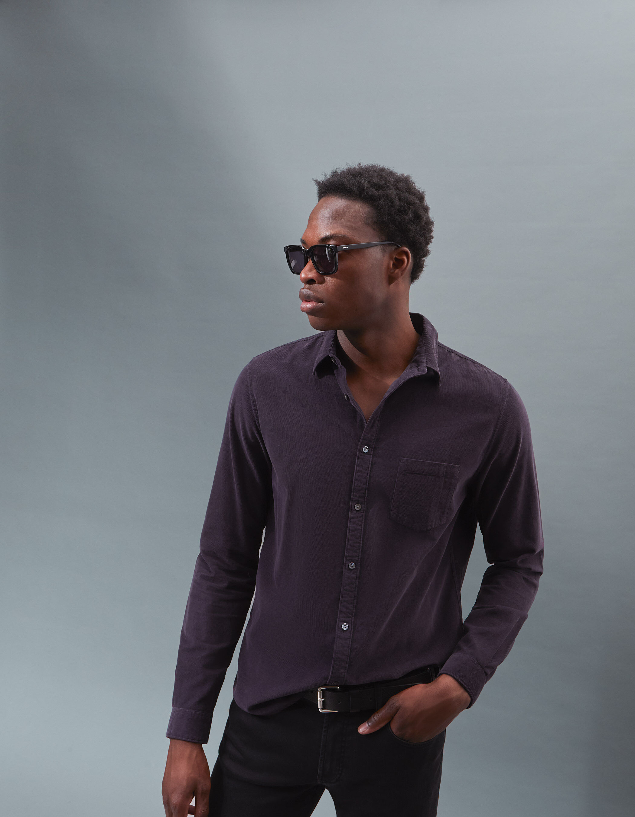 Camisa regular dark plum pana fina Hombre