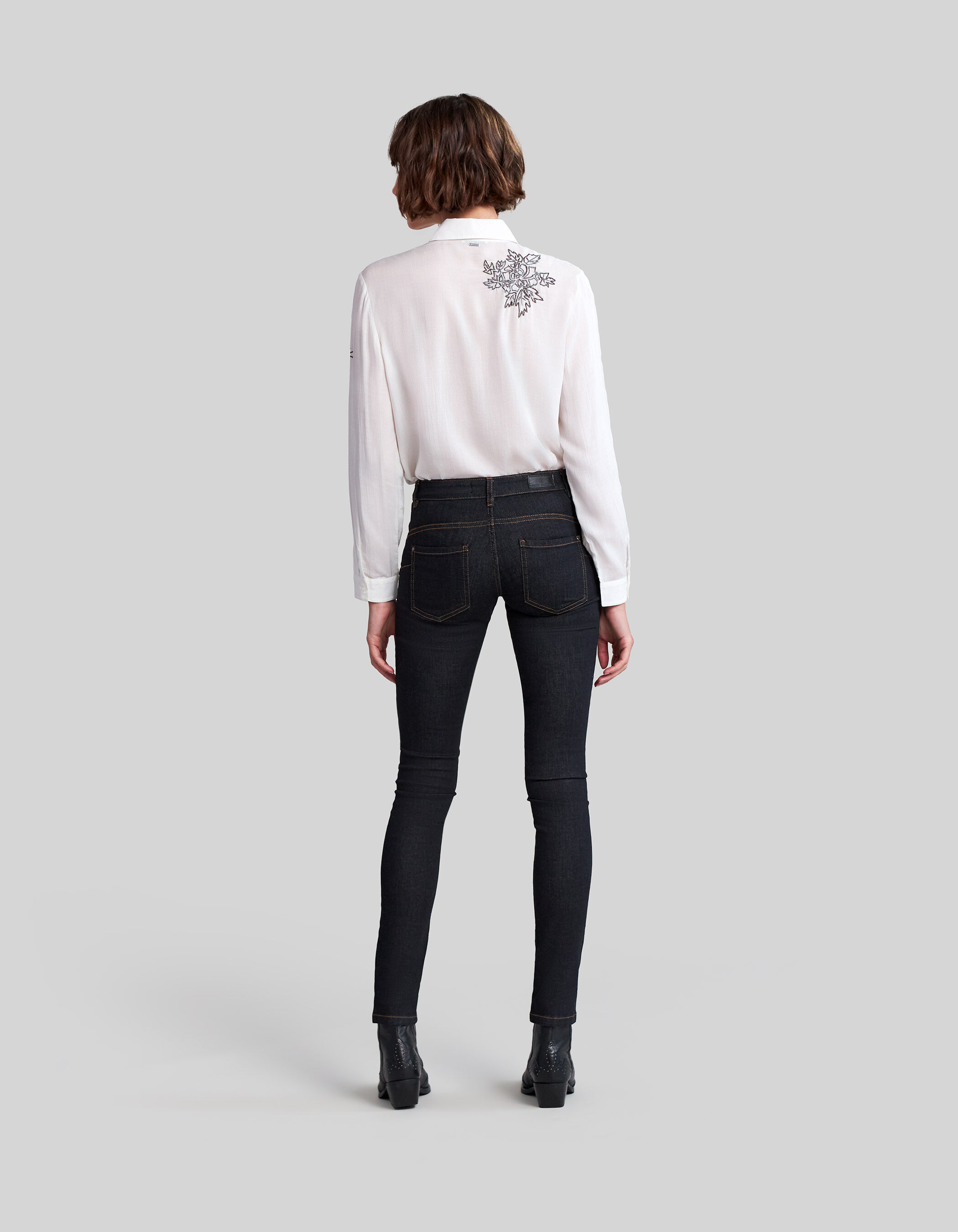 Jean serré femme best sale