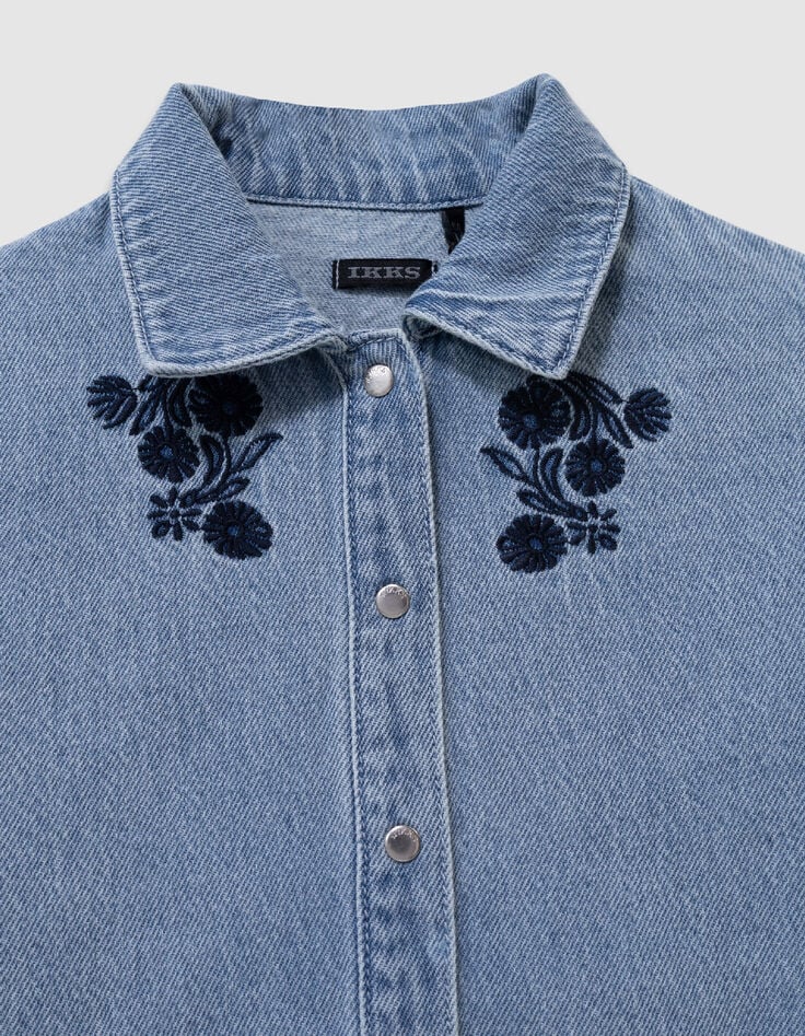 Camisa vaquera azul con bordado para ni&ntilde;a-3