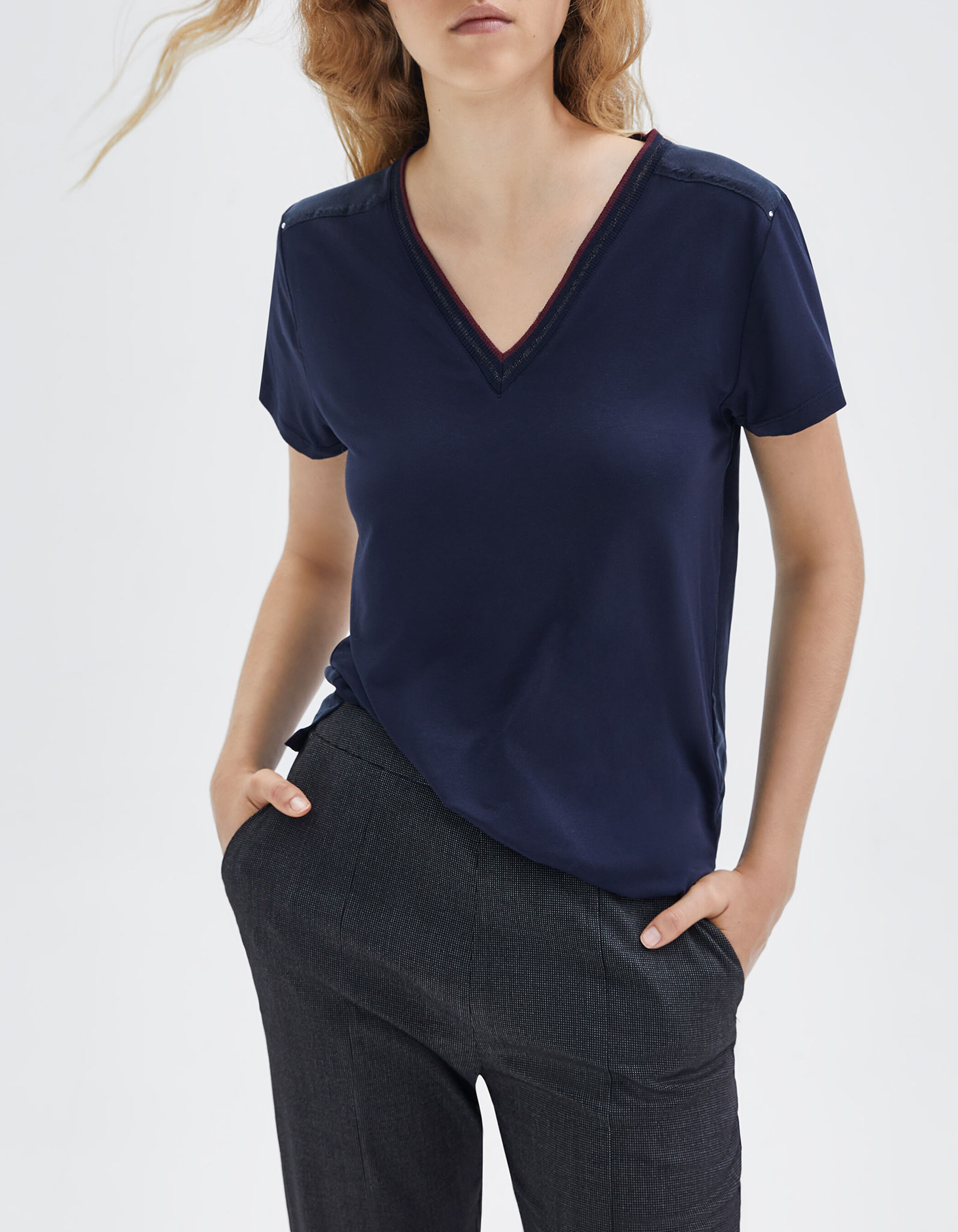 Camiseta azul marino bordes acanalados a rayas mujer