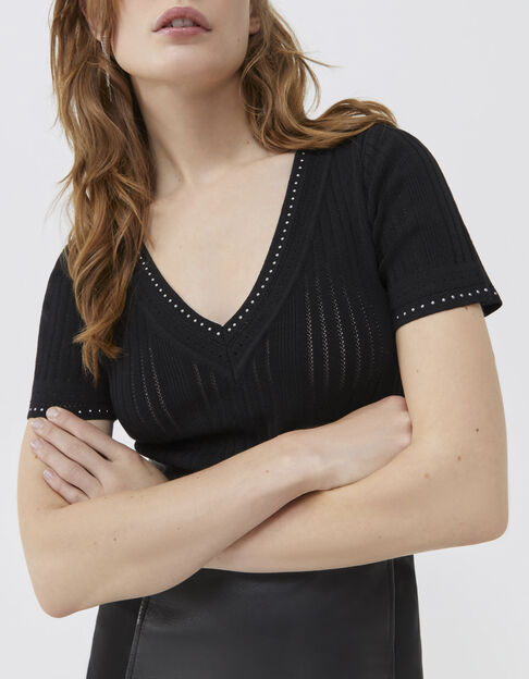 Schwarzer Damenstrickpullover mit Nieten