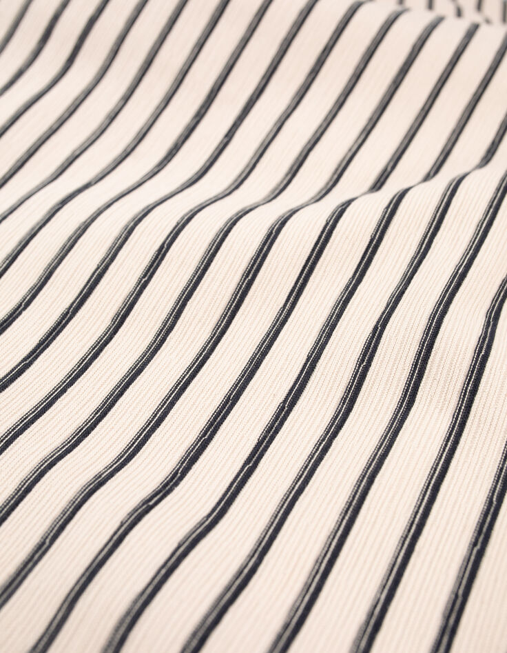 Kreidefarbenes Herrenmatrosenshirt mit blauen Streifen-6