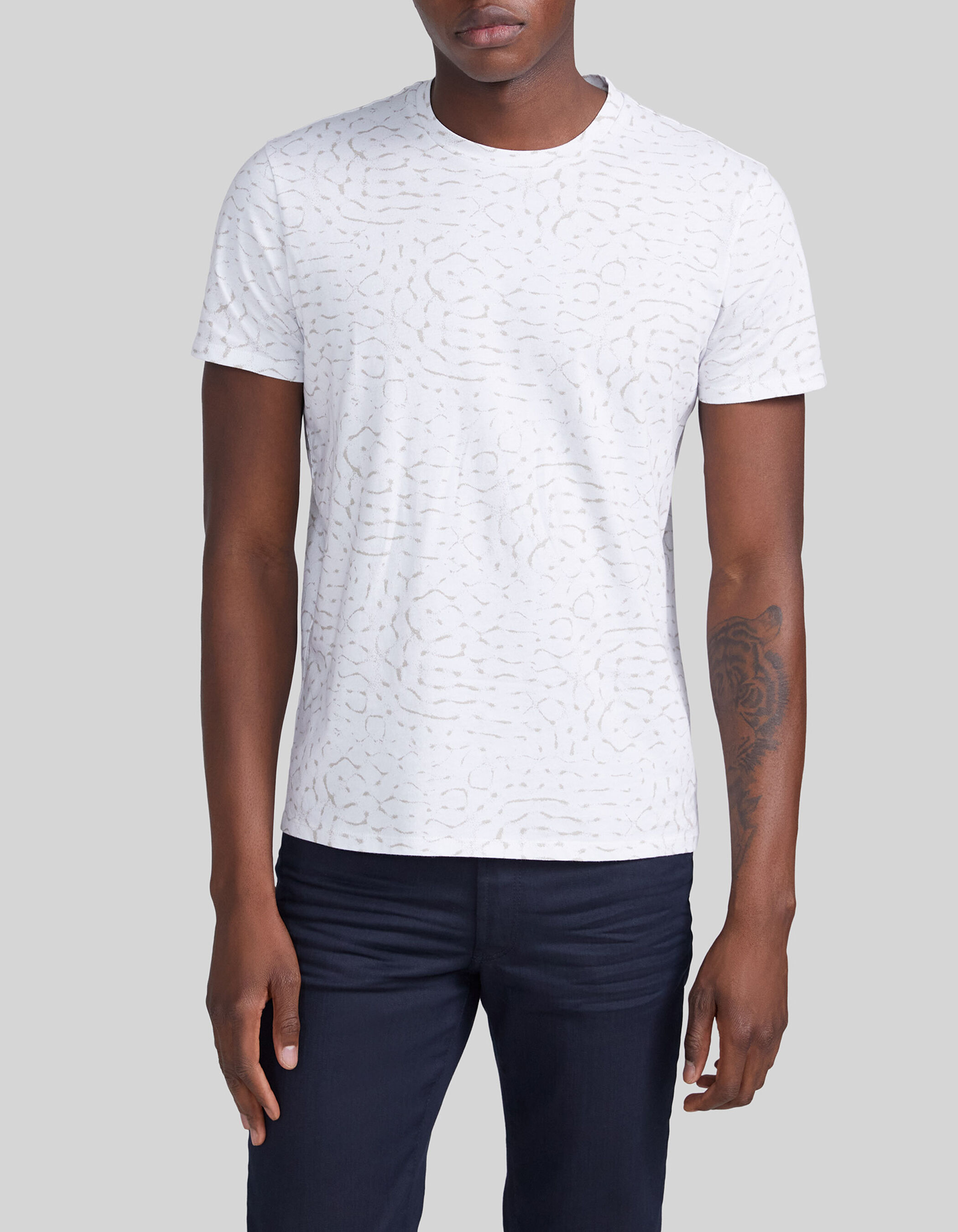 Men s white animal image DRY FAST T shirt