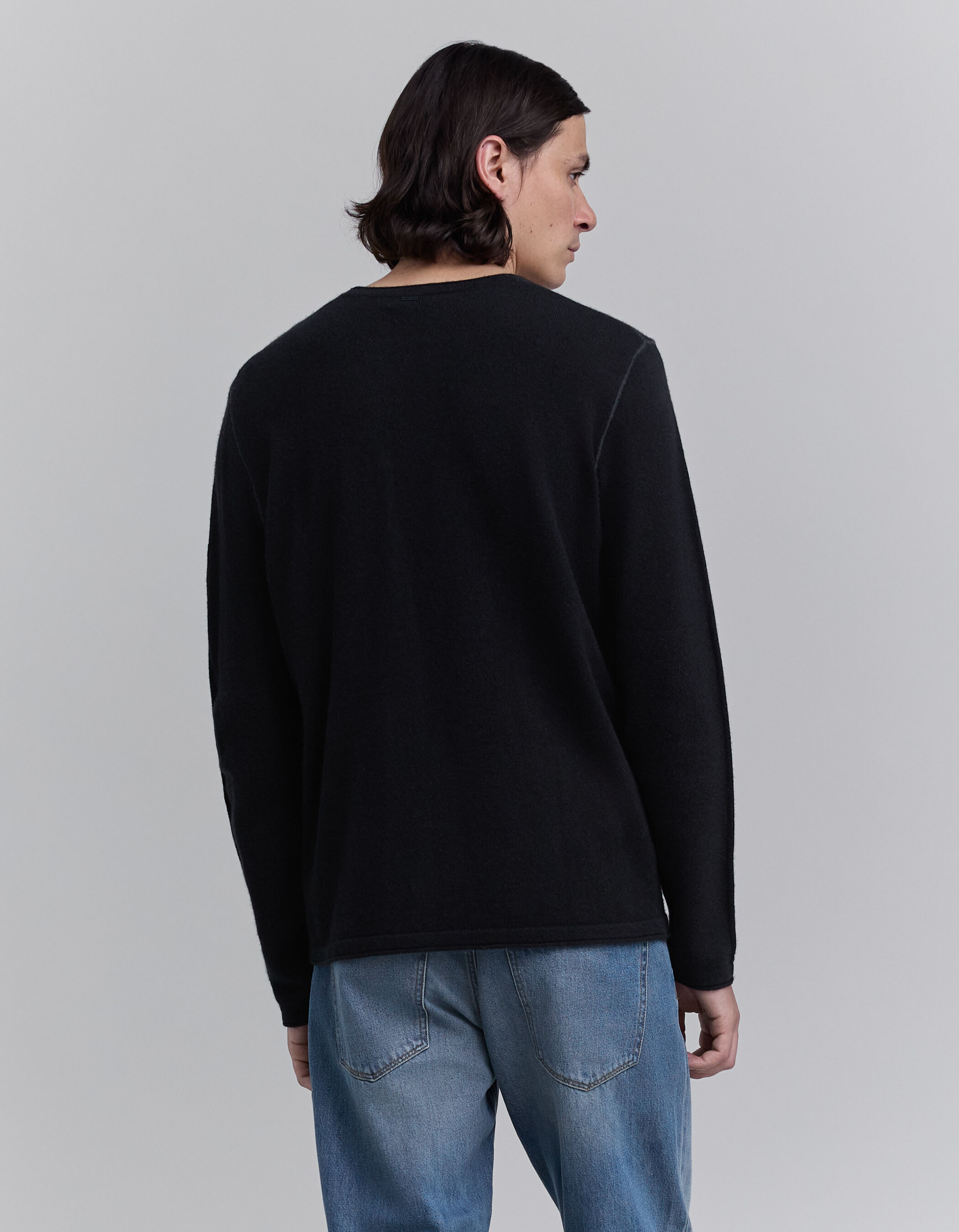 Pull noir 100 cachemire a col rond Homme IKKS