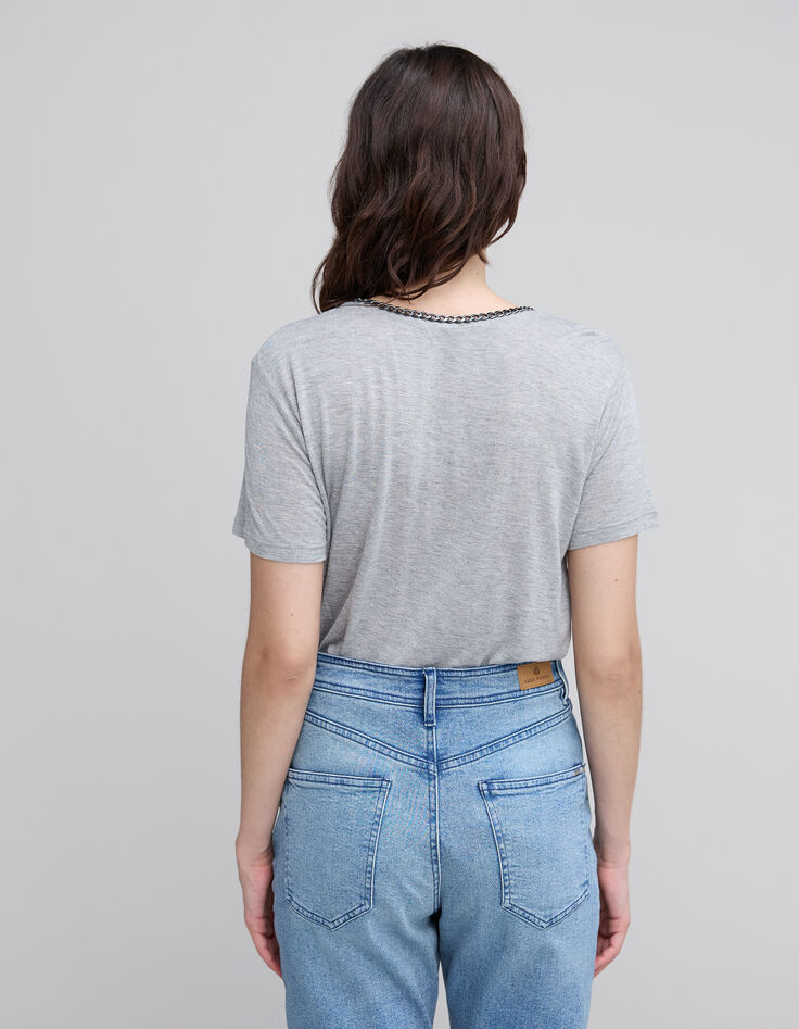 Tee-shirt gris d&eacute;cor cha&icirc;ne &agrave; l'encolure Femme-3
