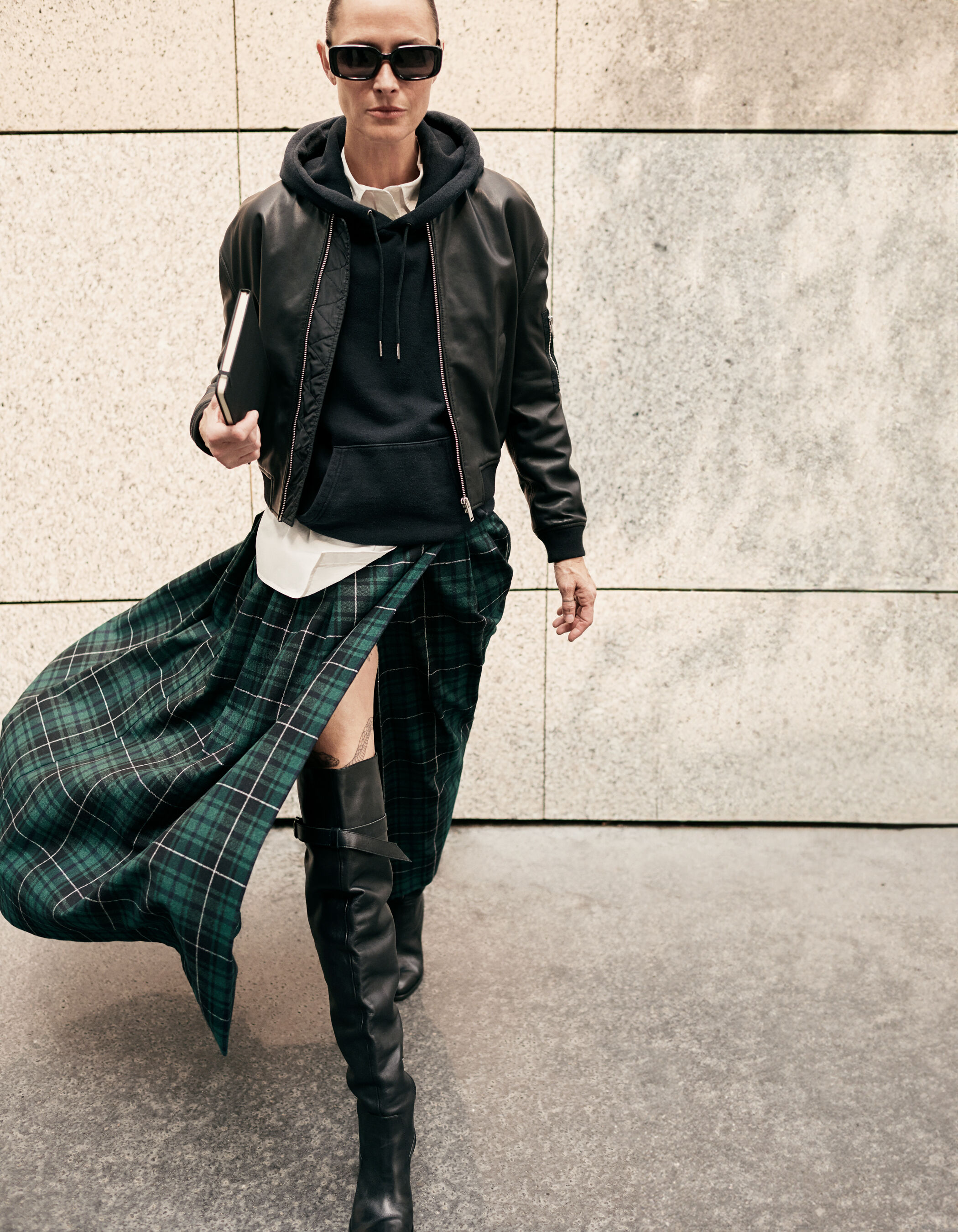 Women's green check pleated long skirt