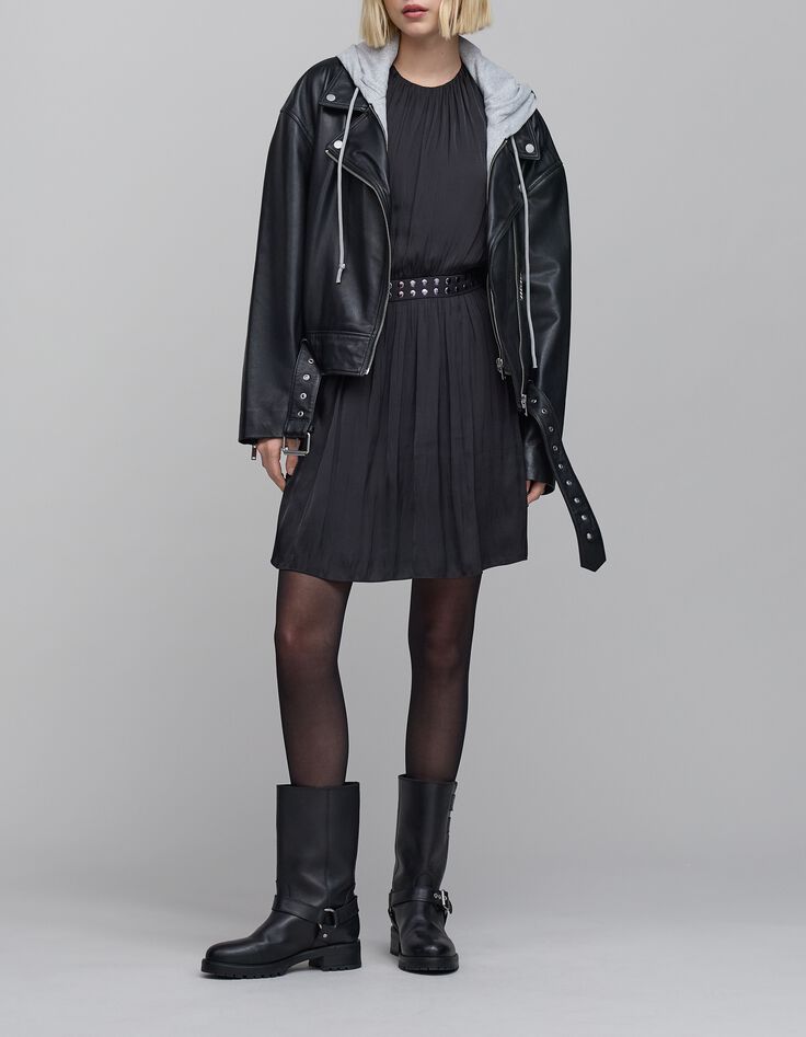 Zwart damesjurkje met studs in tailleband-2