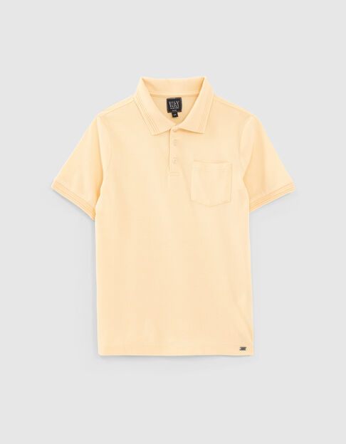 Polo amarillo medio letras bordadas espalda niño 