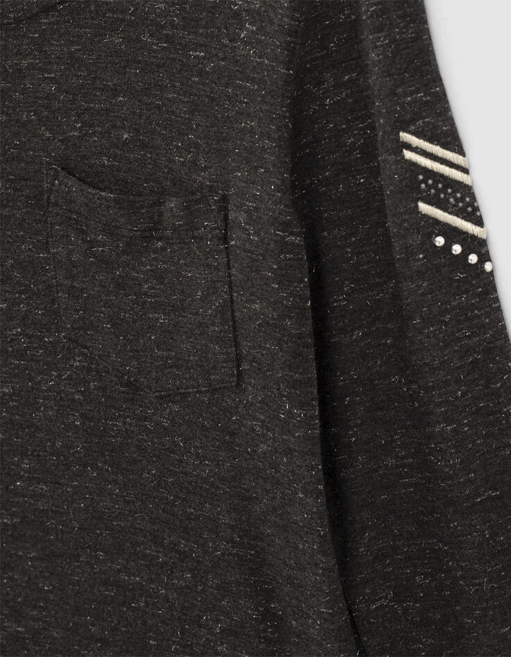 Schwarzes M&auml;dchenshirt mit gestickten Fischgr&auml;ten-4