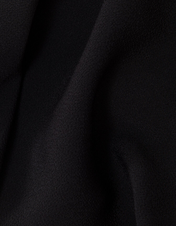 Chemise noire LENZING™ ECOVERO™ détails léo rock Femme-8 Chemise noire LENZING™ ECOVERO™ détails léo rock Femme-8