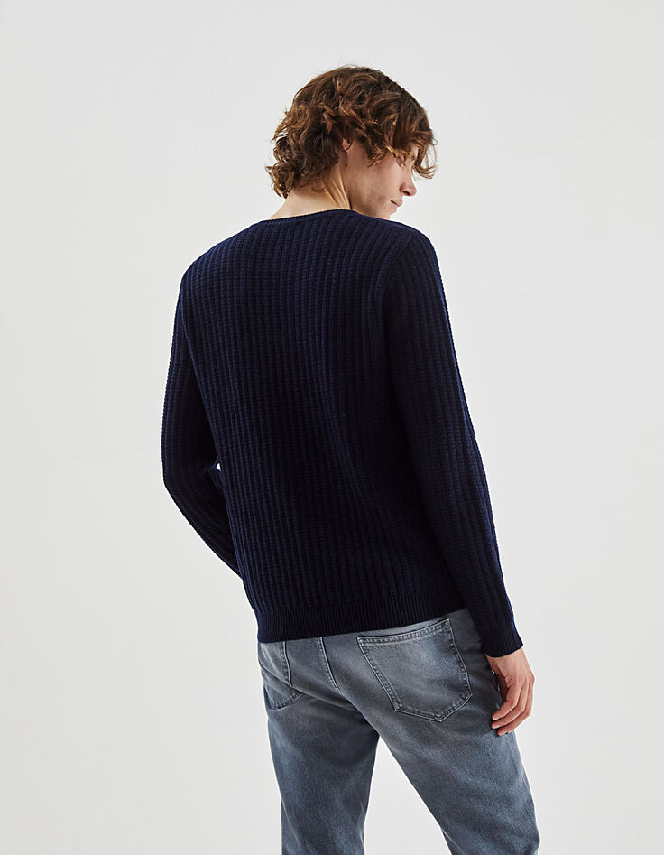 Pull marine tricot avec boutons épaules Homme-3