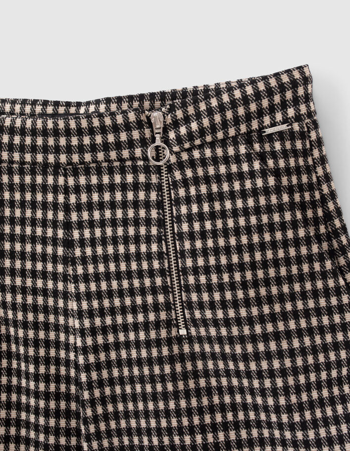 Girls’ black and beige houndstooth motif shorts-3