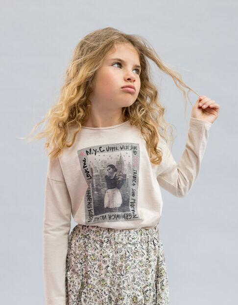 Girls’ beige organic cotton T-shirt with dancer image