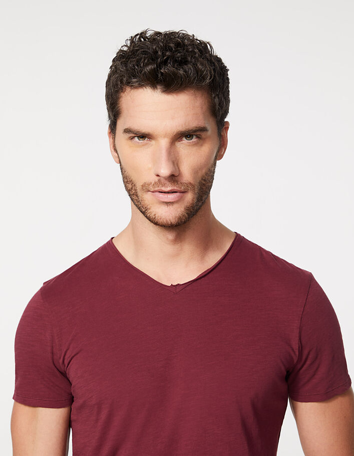 Men’s burgundy Essential V-neck T-shirt - IKKS
