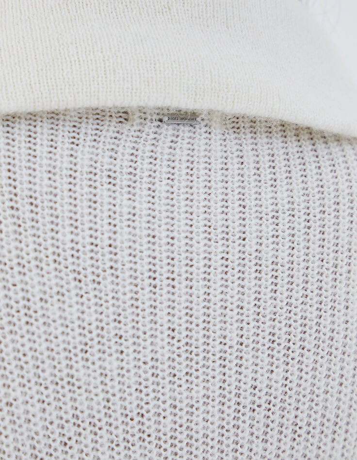 Damenpullover aus Flauschstrick mit Troyerkragen-5