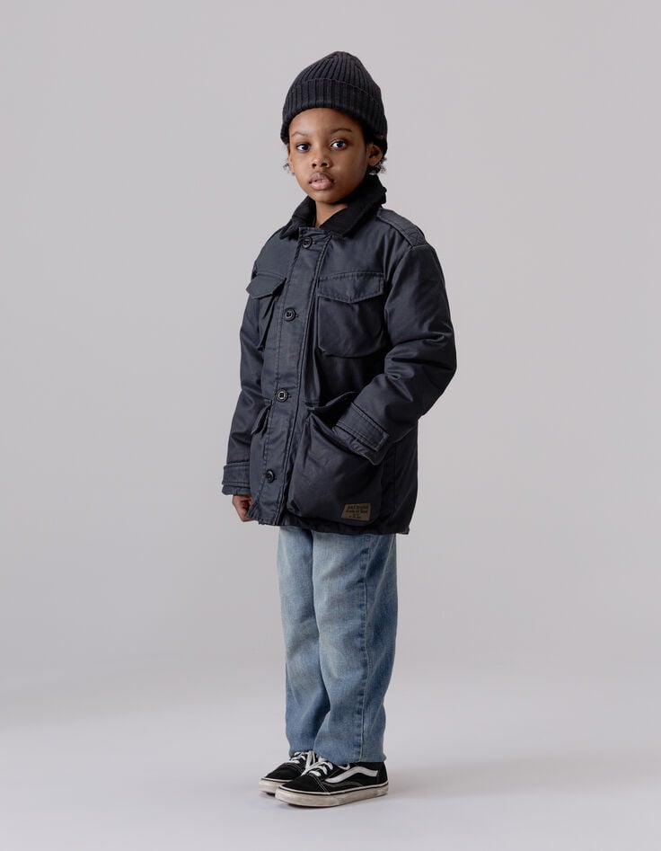 Schwarzer Jungenparka mit vielen Taschen und Velourskragen-2 Schwarzer Jungenparka mit vielen Taschen und Velourskragen-2