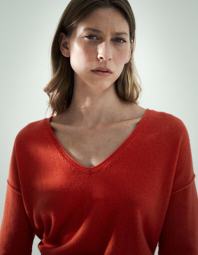Women's orange-red pure cashmere V-neck sweater - IKKS