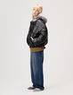 Kurze schwarze Mädchen-Steppjacke mit langen Ärmeln-1