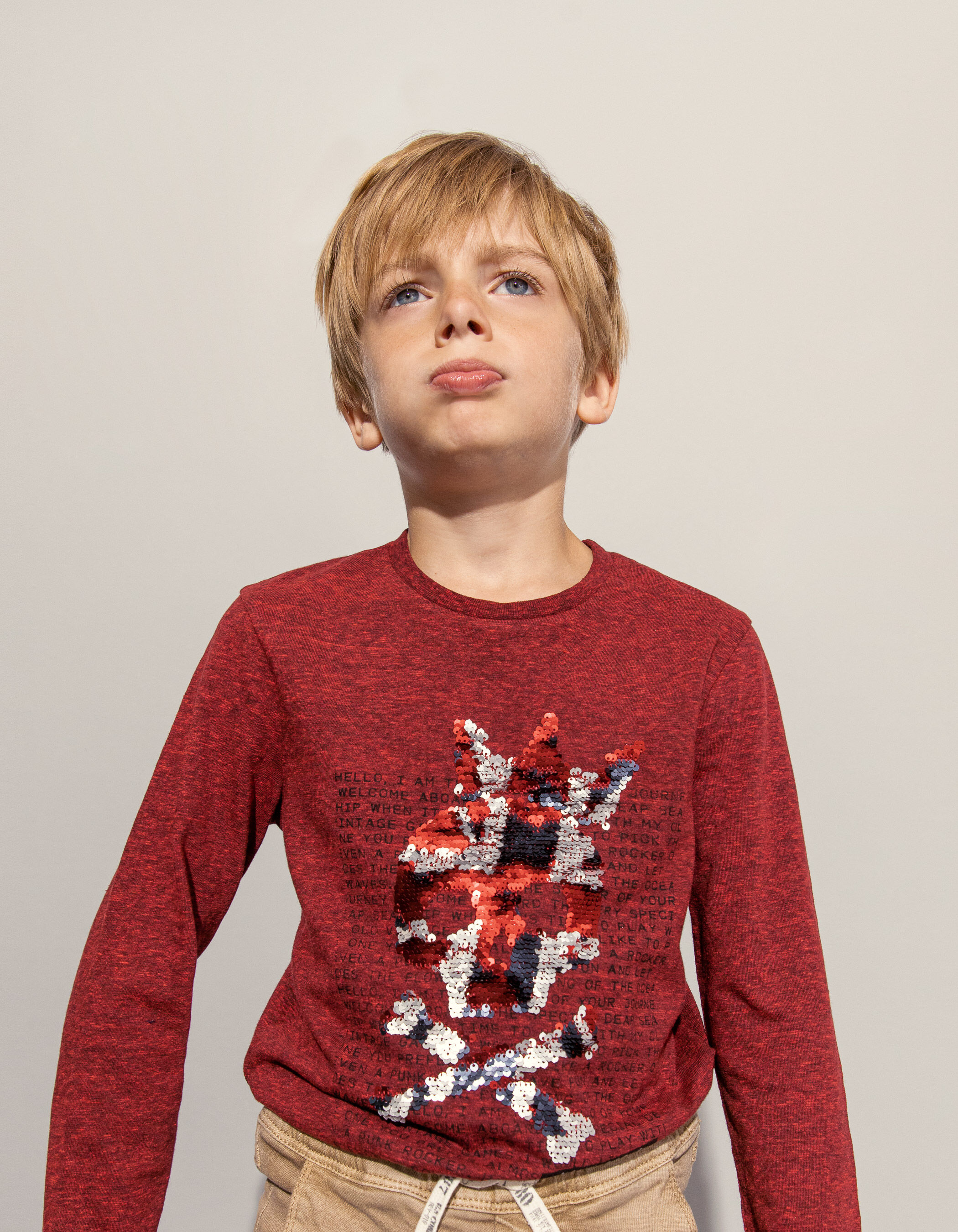 Boys red reversible sequin skull T shirt