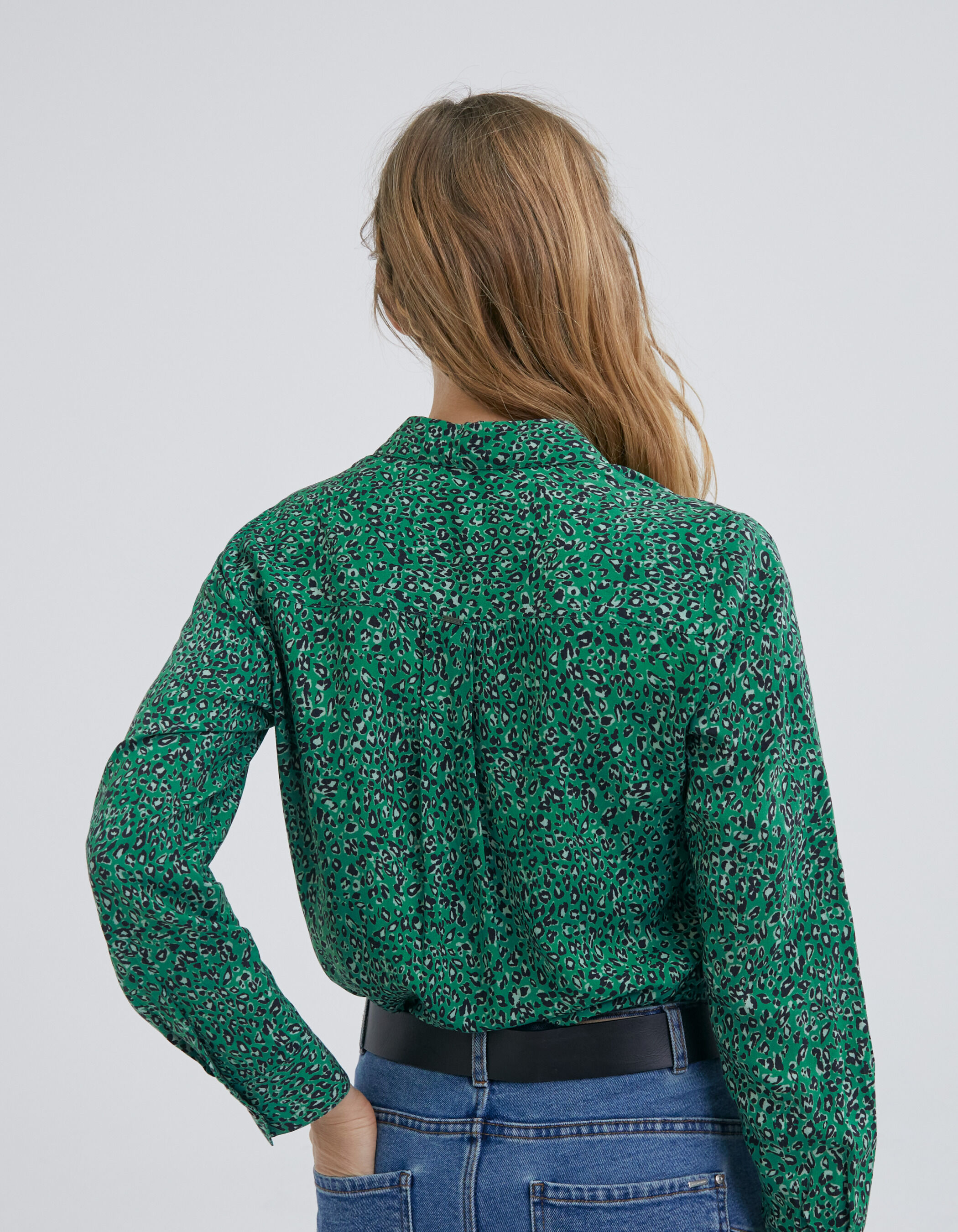 Camisa leopardo verde discount