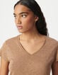 Tee-shirt col V camel en lin foil femme-4