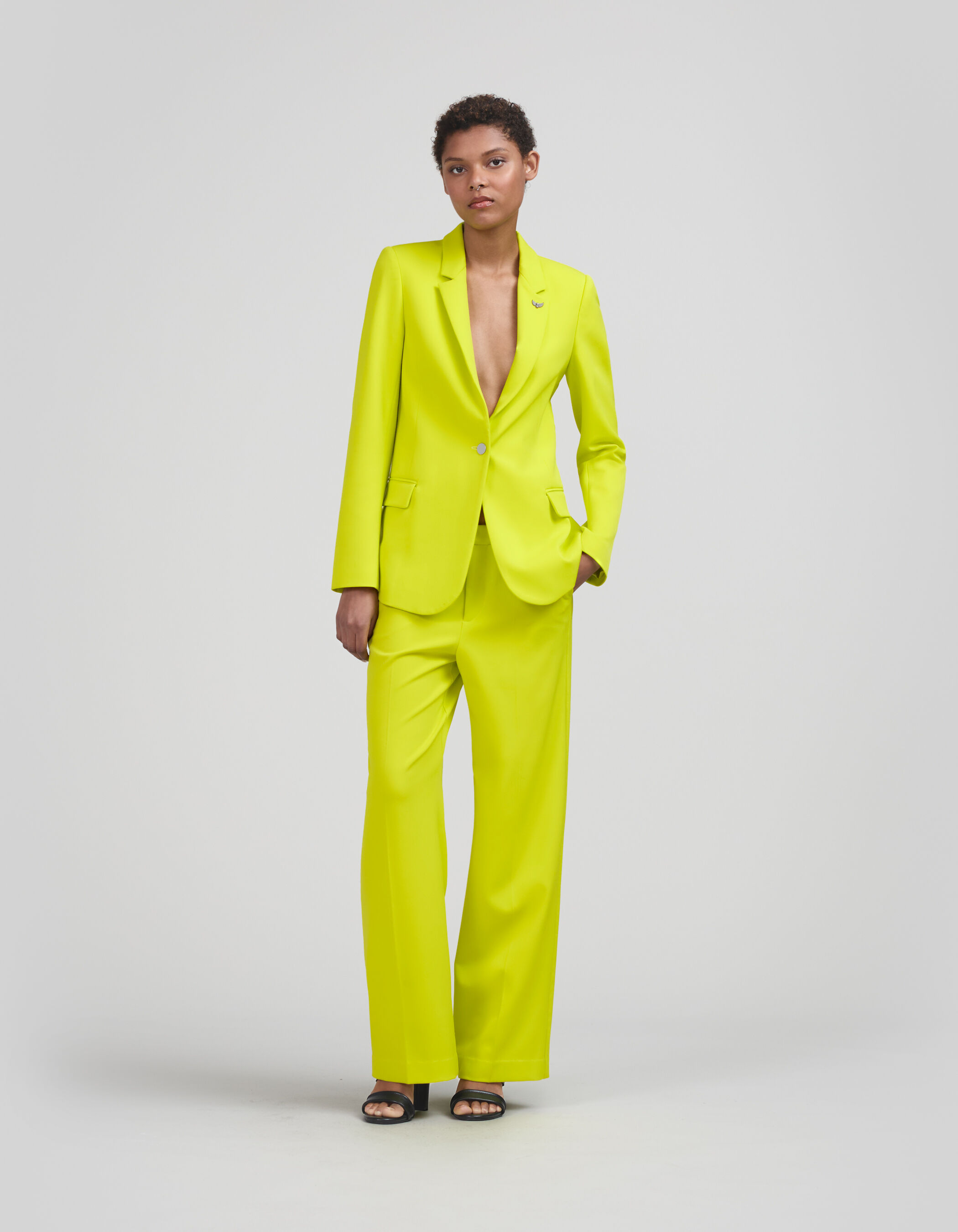 Veste jaune femme 2025