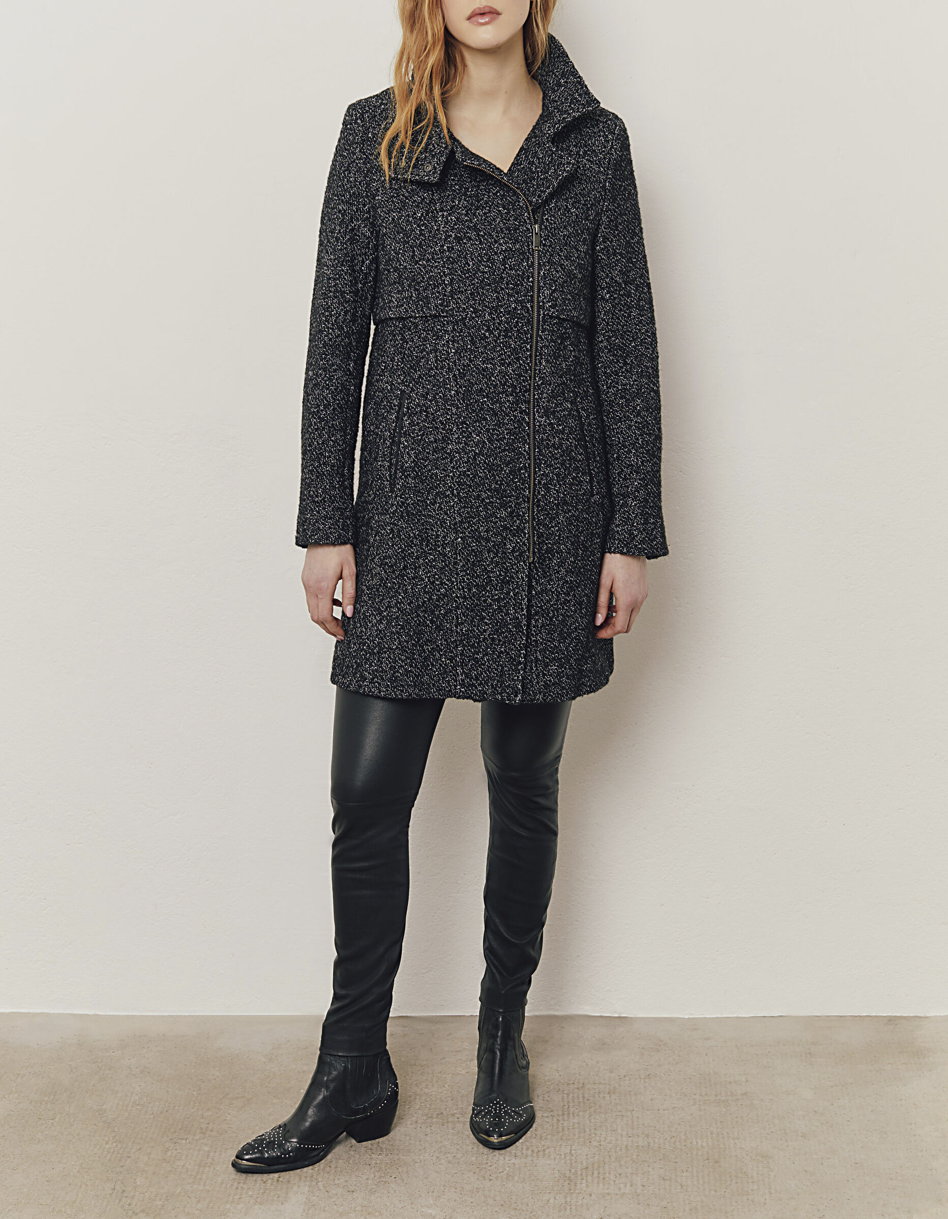 Manteau long droit noir en laine et enduit femme