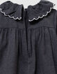 Graue Mädchenbluse mit weitem Kragen Stick-6